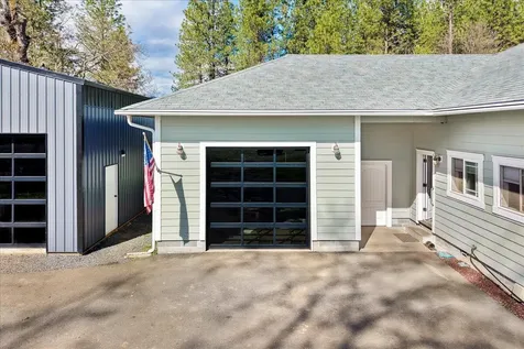 9011 Monument Drive Grants Pass OR 97526