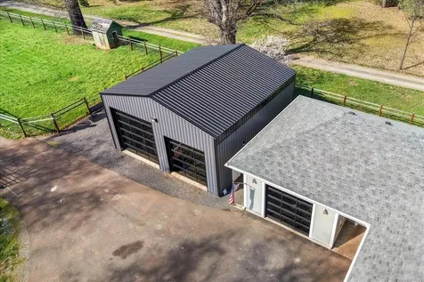 9011 Monument Drive Grants Pass OR 97526