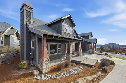 2627 NW Awbrey Point Circle Bend OR 97703