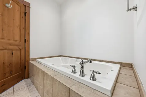 2627 NW Awbrey Point Circle Bend OR 97703