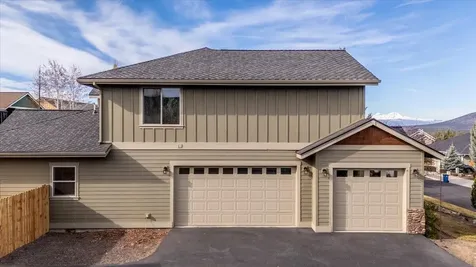 4122 SW Salmon Place Redmond OR 97756