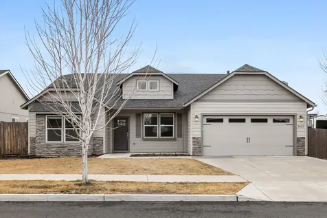 2433 NW Hazelwood Avenue Redmond OR 97756