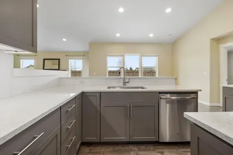 2433 NW Hazelwood Avenue Redmond OR 97756