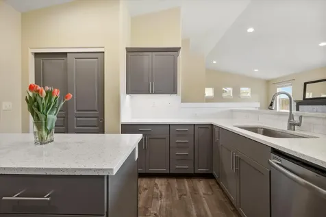 2433 NW Hazelwood Avenue Redmond OR 97756