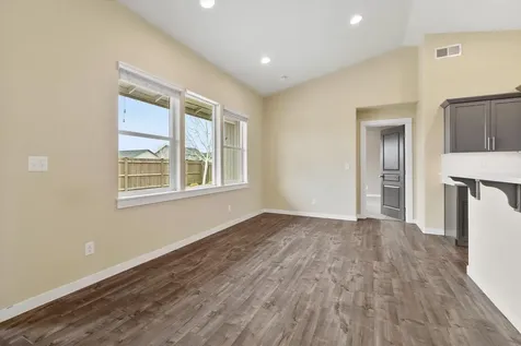 2433 NW Hazelwood Avenue Redmond OR 97756