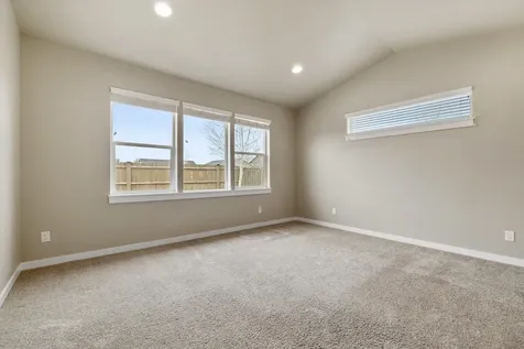 2433 NW Hazelwood Avenue Redmond OR 97756