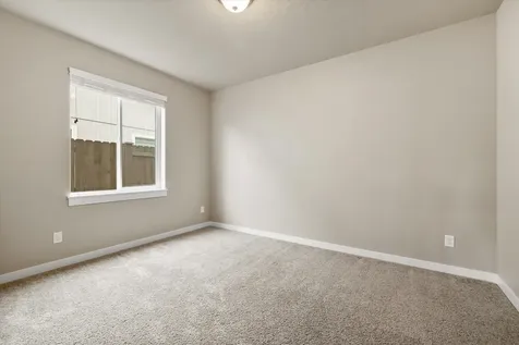 2433 NW Hazelwood Avenue Redmond OR 97756