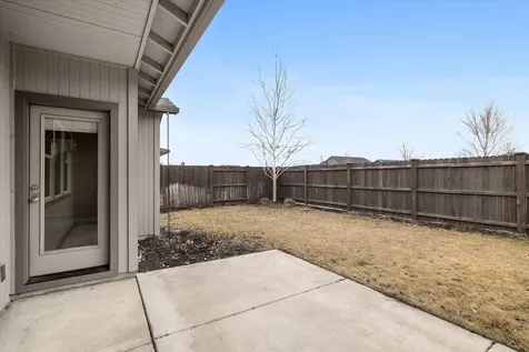 2433 NW Hazelwood Avenue Redmond OR 97756