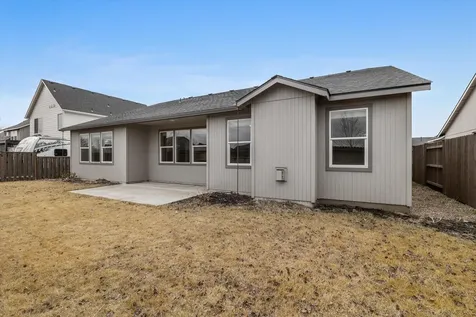 2433 NW Hazelwood Avenue Redmond OR 97756