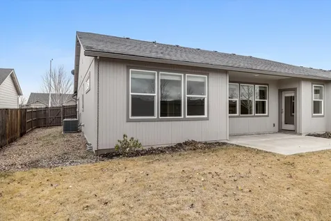 2433 NW Hazelwood Avenue Redmond OR 97756