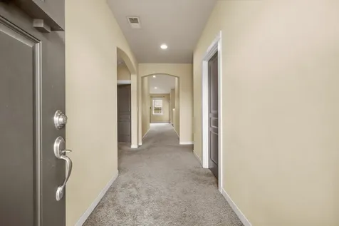 2433 NW Hazelwood Avenue Redmond OR 97756