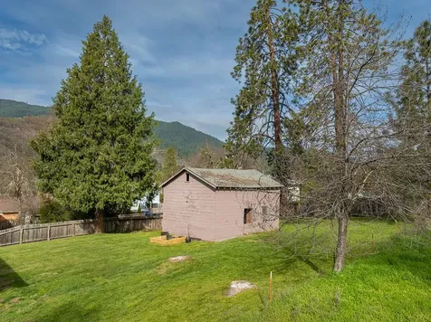 114 Short Street Rogue River OR 97537
