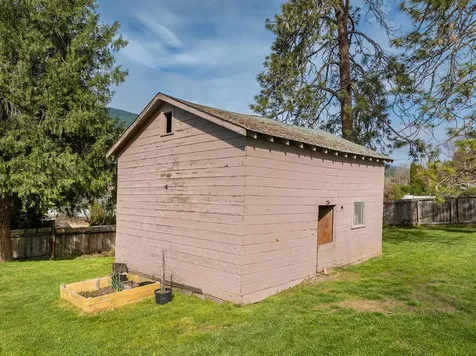 114 Short Street Rogue River OR 97537