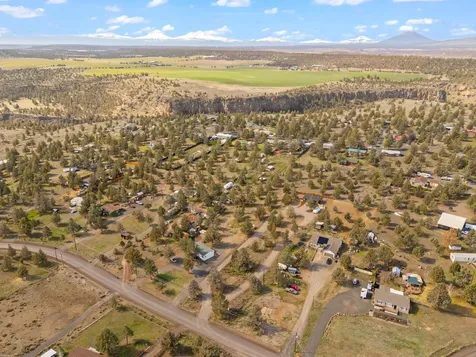 9071 SW Sand Ridge Road Terrebonne OR 97760