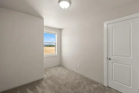 7837 Jacqueline Way White City OR 97503