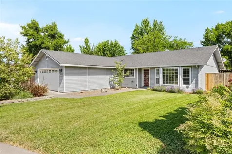 3073 Ruby Drive Medford OR 97504