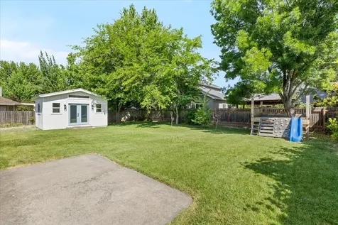 3073 Ruby Drive Medford OR 97504