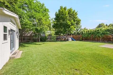 3073 Ruby Drive Medford OR 97504