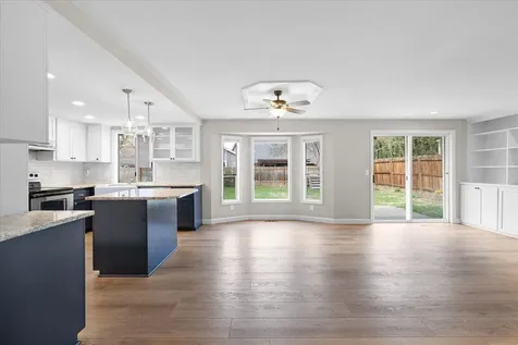 3073 Ruby Drive Medford OR 97504