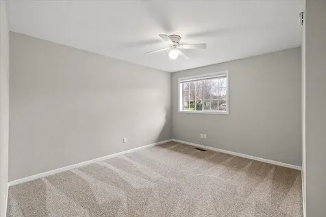 3073 Ruby Drive Medford OR 97504