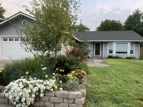 3073 Ruby Drive Medford OR 97504