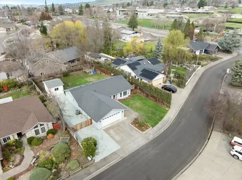 3073 Ruby Drive Medford OR 97504
