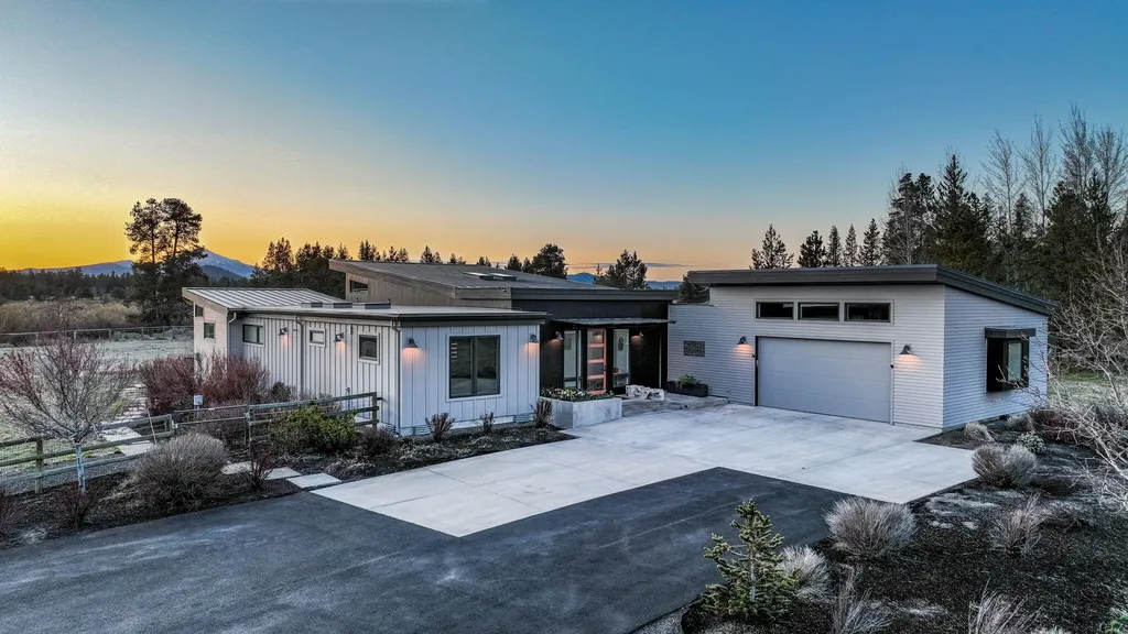55543 Huntington Road Bend OR 97707