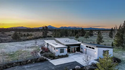 55543 Huntington Road Bend OR 97707