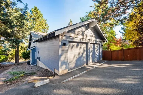 3039 NW Craftsman Drive Bend OR 97703