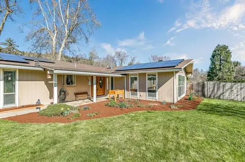 2860 W Griffin Creek Road Medford OR 97501