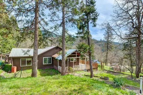 5492 Highway 227 Trail OR 97541