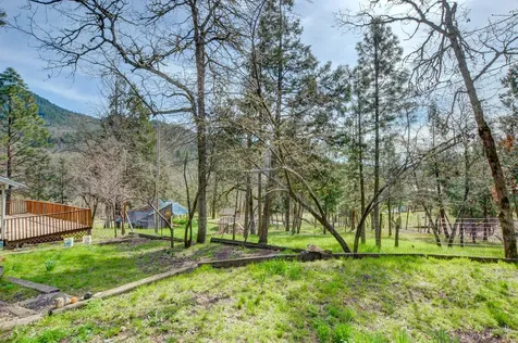 5492 Highway 227 Trail OR 97541