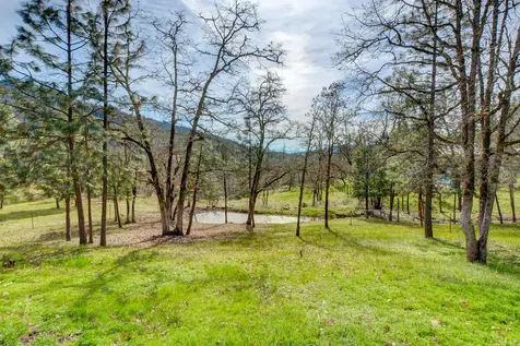 5492 Highway 227 Trail OR 97541