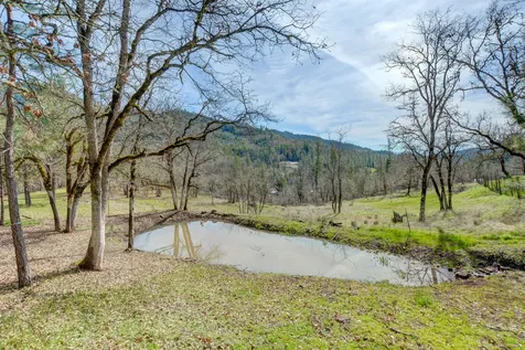 5492 Highway 227 Trail OR 97541