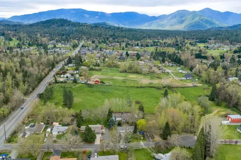 155 Allenwood Drive Grants Pass OR 97527