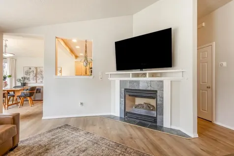 3790 SW Gene Sarazan Drive Redmond OR 97756