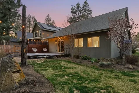 19811 Kenzie Avenue Bend OR 97702