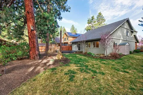 19811 Kenzie Avenue Bend OR 97702