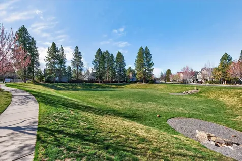 19811 Kenzie Avenue Bend OR 97702
