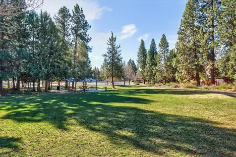 19811 Kenzie Avenue Bend OR 97702