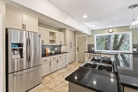 525 Ingalls Lane Wilderville OR 97543