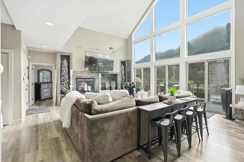 461 Fielder Lane Grants Pass OR 97526