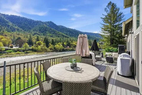 461 Fielder Lane Grants Pass OR 97526