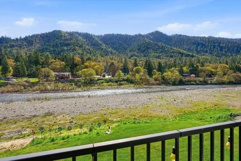 461 Fielder Lane Grants Pass OR 97526