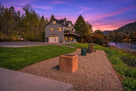 461 Fielder Lane Grants Pass OR 97526