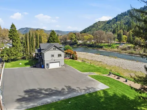 461 Fielder Lane Grants Pass OR 97526