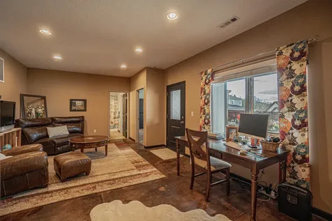 1050 Azure Way Eagle Point OR 97524