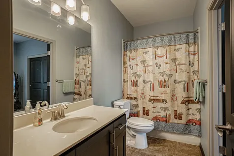 1050 Azure Way Eagle Point OR 97524