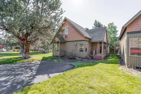 1612 Prairie Falcon Drive Redmond OR 97756