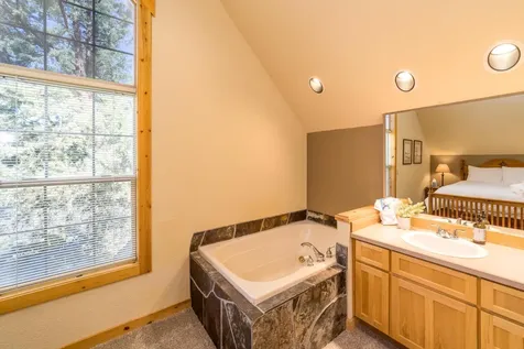 1612 Prairie Falcon Drive Redmond OR 97756